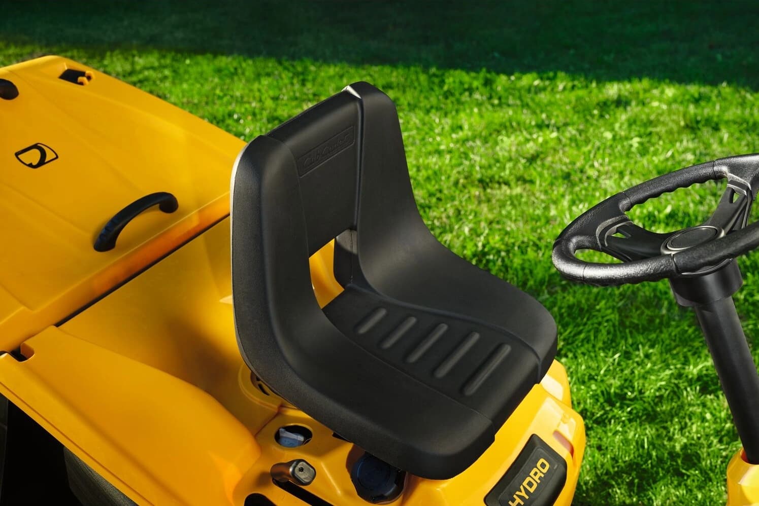 Záhradný rider Cub Cadet LR2 NR76