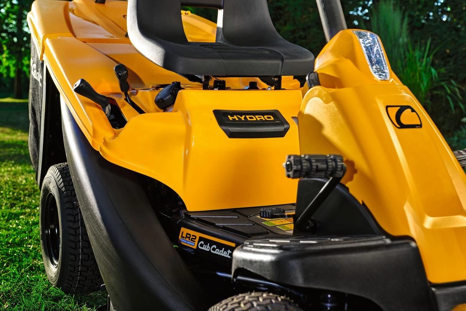 Záhradný rider Cub Cadet LR2 NR76