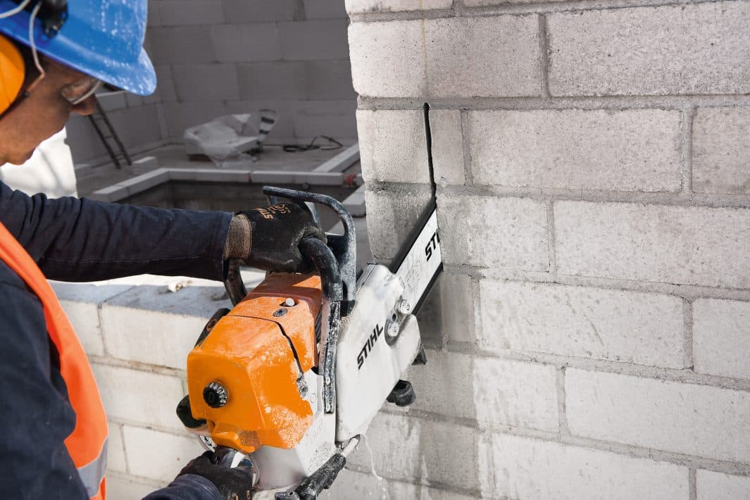 Motorová píla STIHL GS 461 (40)