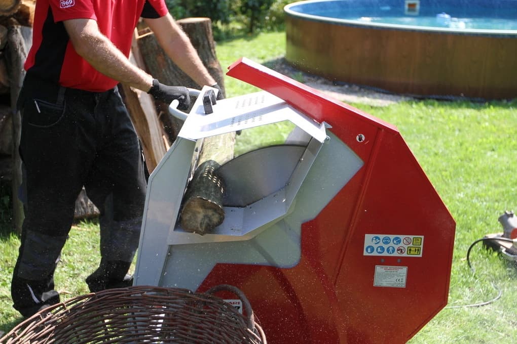 Elektrická kolísková píla VARI KP 700